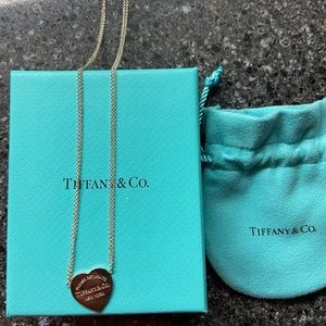 Tiffany’s necklace.